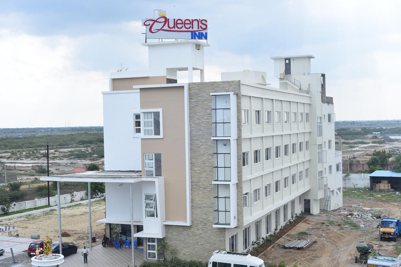 Hotel Queens Inn Веланканни Экстерьер фото