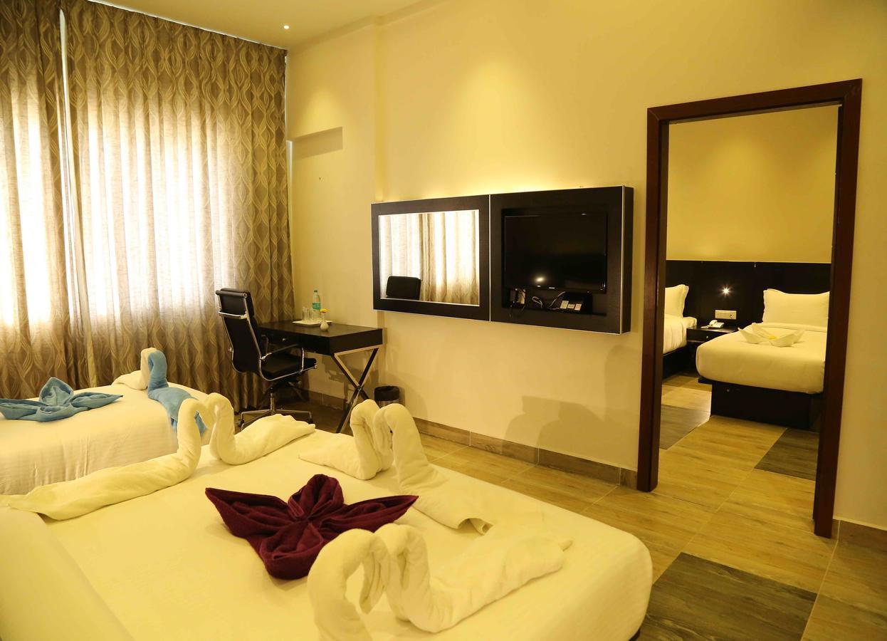 Hotel Queens Inn Веланканни Экстерьер фото